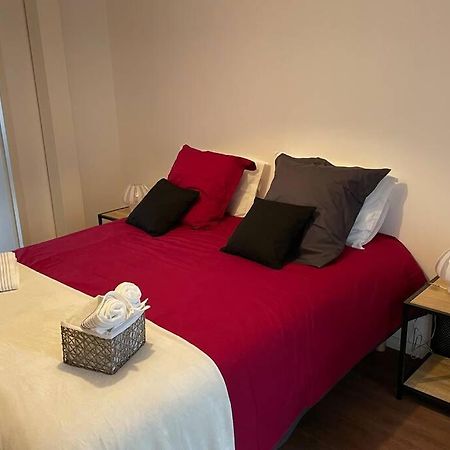 T1 Bis 35 M2 Lit Queen Size Tout Equipe Pau Exterior foto