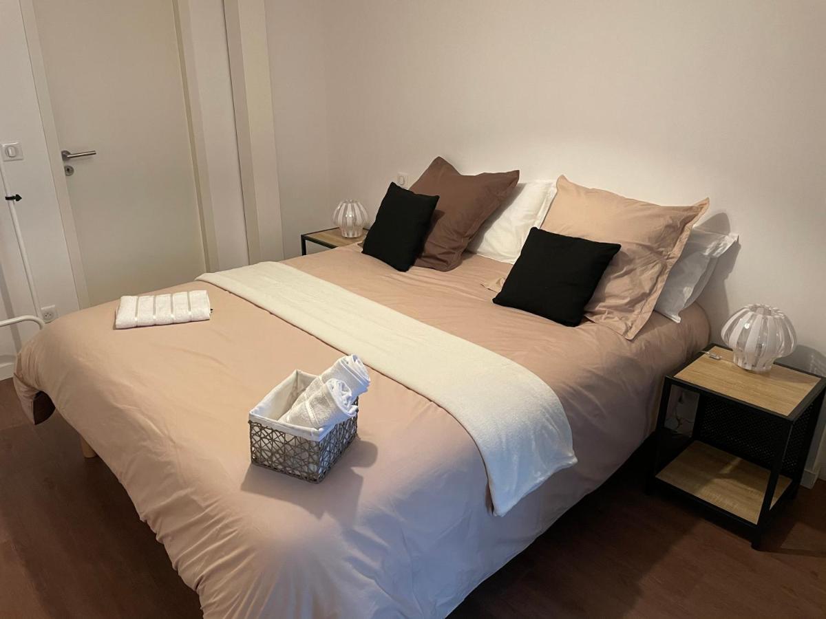 T1 Bis 35 M2 Lit Queen Size Tout Equipe Pau Exterior foto